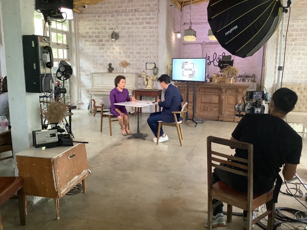 Meditation and mindfulness teacher Supawan Green interviewed on a Thailand TV chatshow.